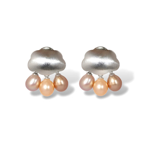 London Drizzle Pearl Earrings by NINEMOO – product image