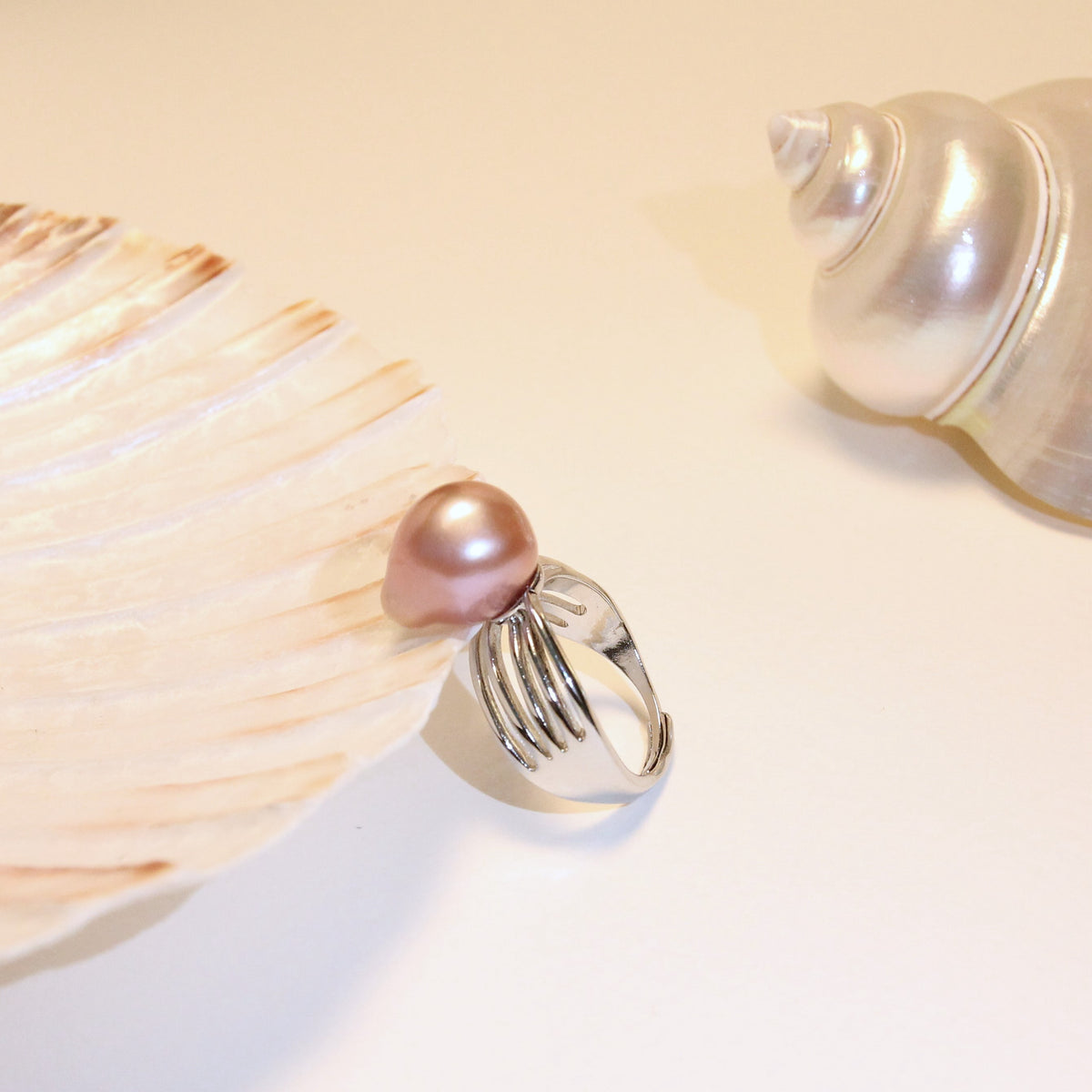 Mauve Tide Pearl Ring by NINEMOO – detail view