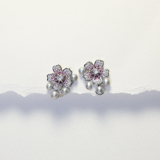 Moon Petal Earrings by NINEMOO – detail view