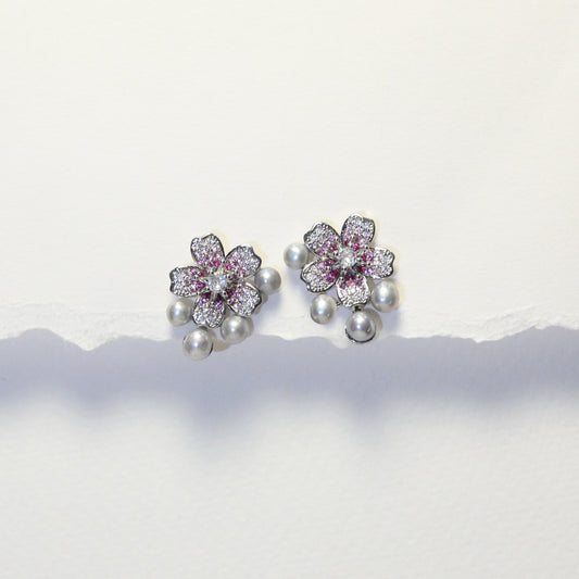 Moon Petal Earrings by NINEMOO – detail view