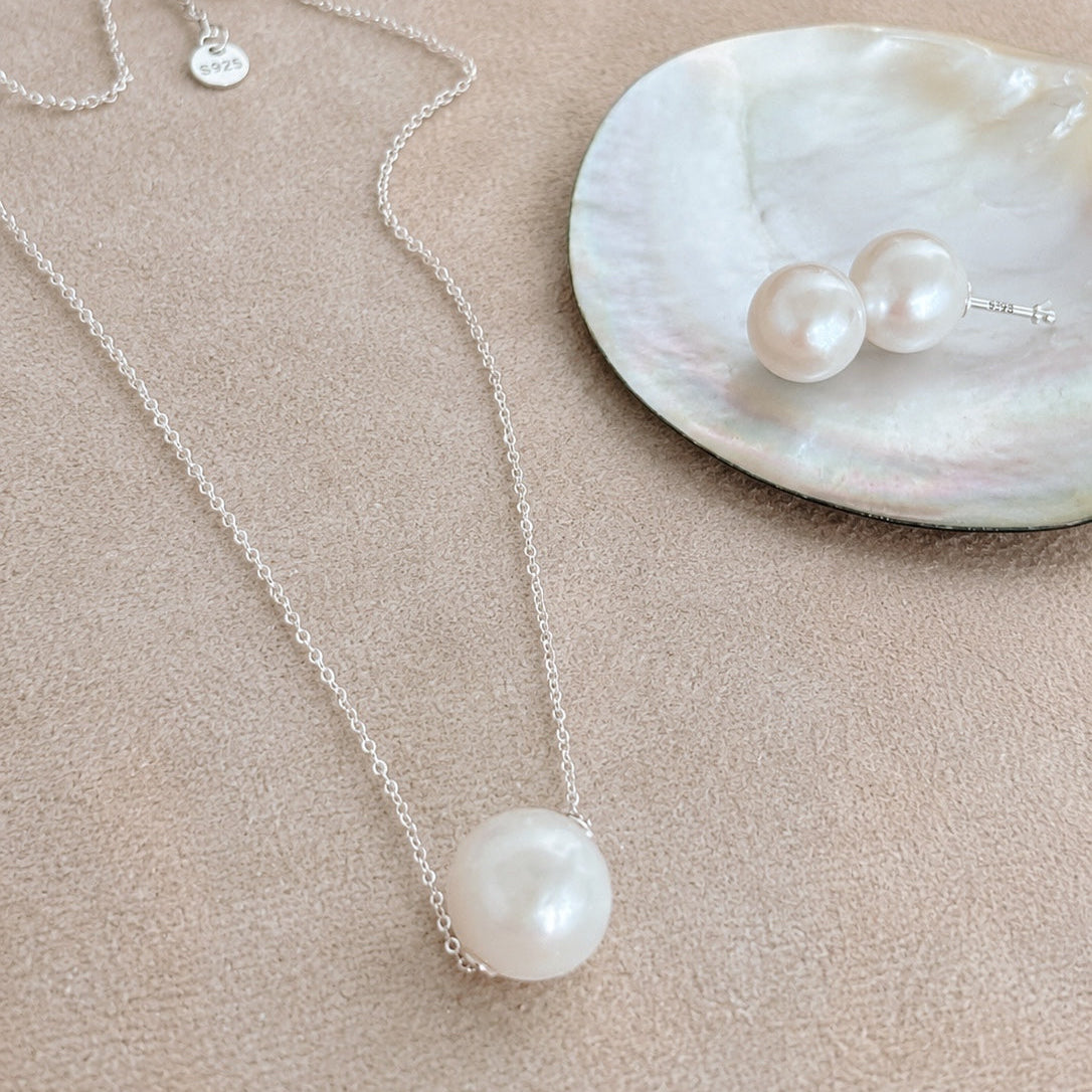 Moonpath Silver Pearl Necklace by NINEMOO – alternate view