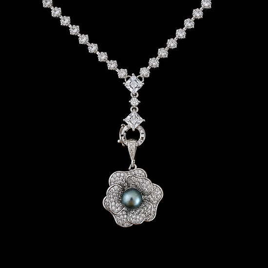 Nacre Noire blossom necklace black background