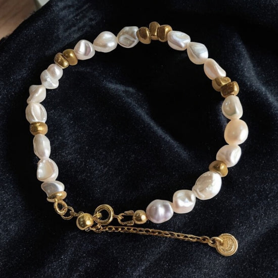 Gaia Pearl Bracelet by NINEMOO – product view 4
