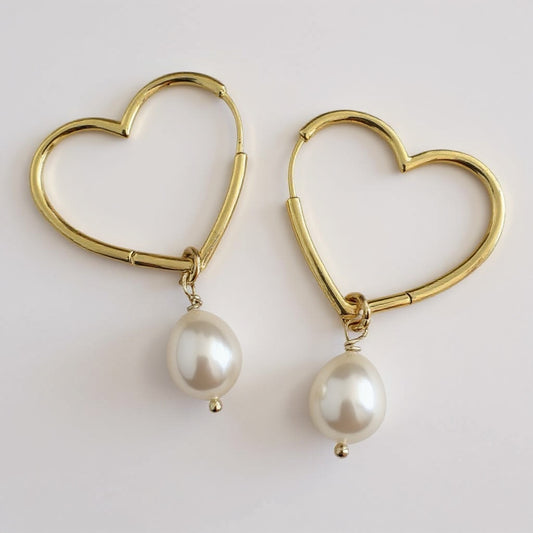Pearl Huggie Heart Earrings by NINEMOO – product image