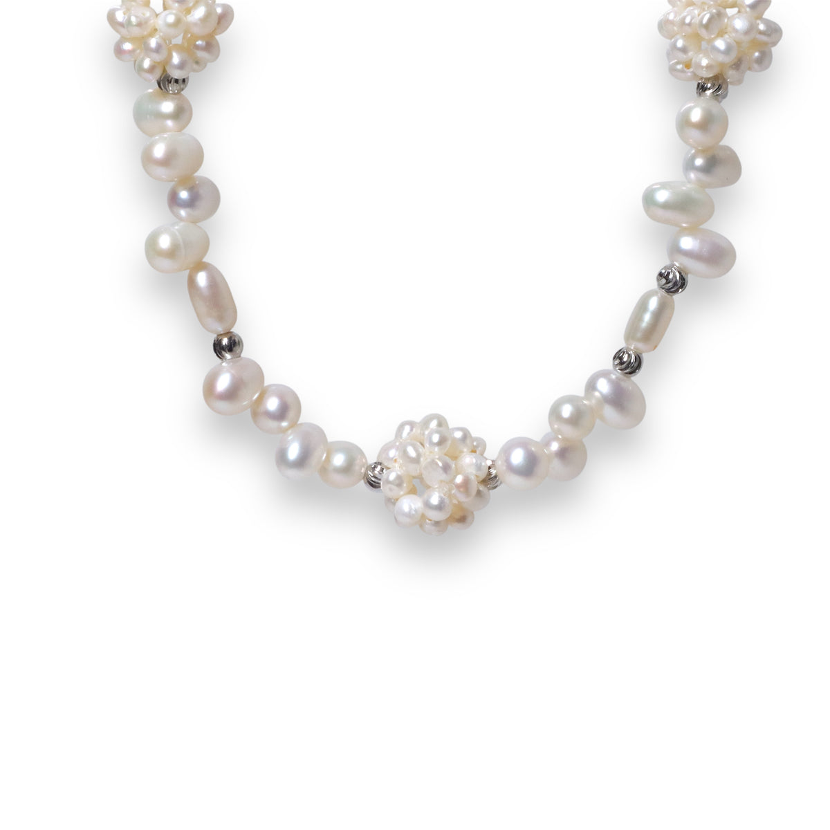 Pearl Hydrangea Necklace by NINEMOO – detail view