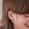 Perled Equilibre Earrings by NINEMOO – detail view