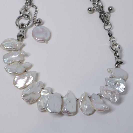 Petal Pearl Symphony Necklace/Bracelet by NINEMOO – detail view