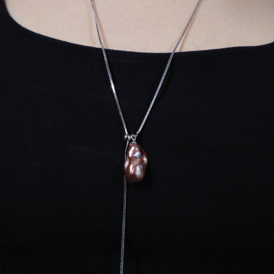 Pink Baroque Pearl Adjustable Necklace by NINEMOO – detail view
