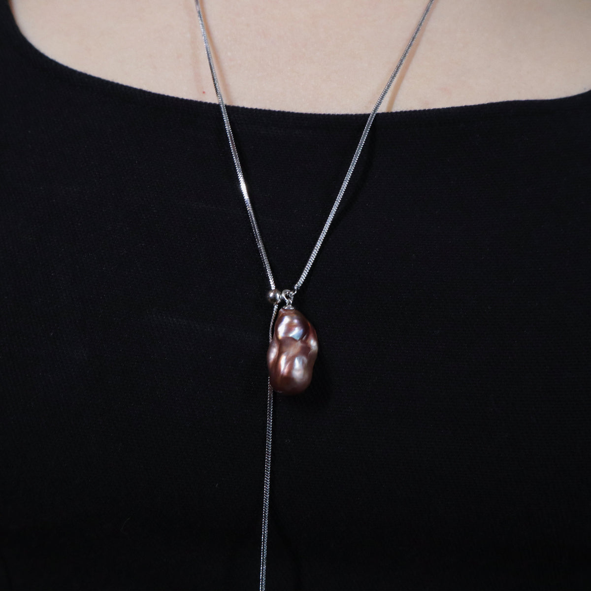Pink Baroque Pearl Adjustable Necklace by NINEMOO – detail view