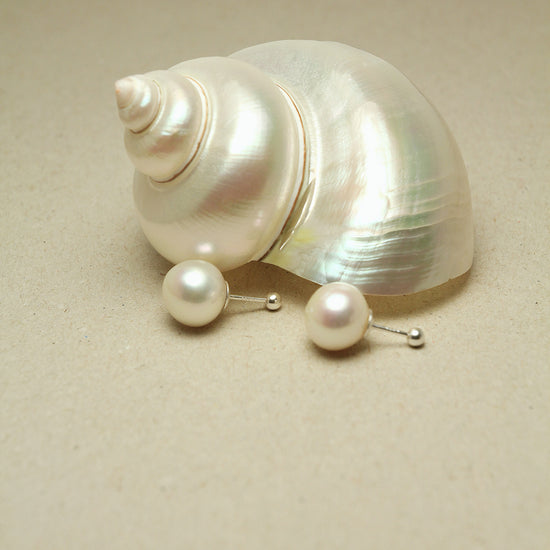 Pure Orb Pearl Studs Earrings by NINEMOO – product view 4