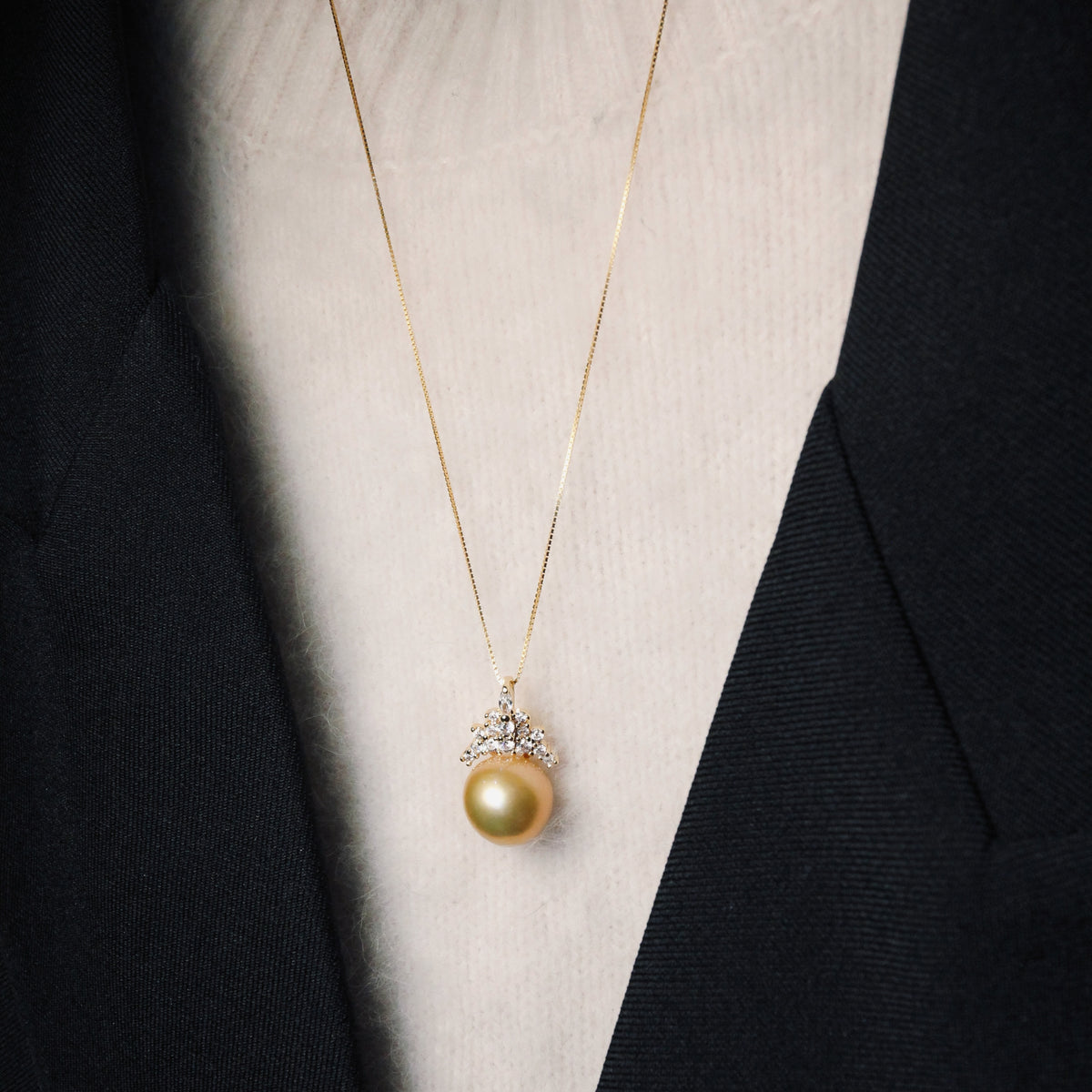 Solara Golden Pearl Necklace by NINEMOO – product view 6