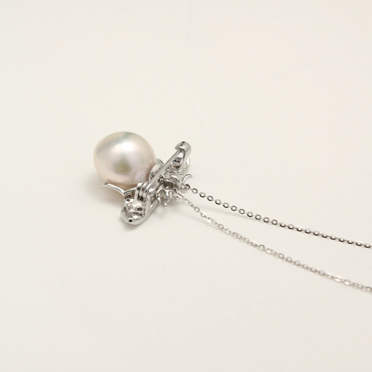 Sovereign Pearl Bee Brooch by NINEMOO – product view 8