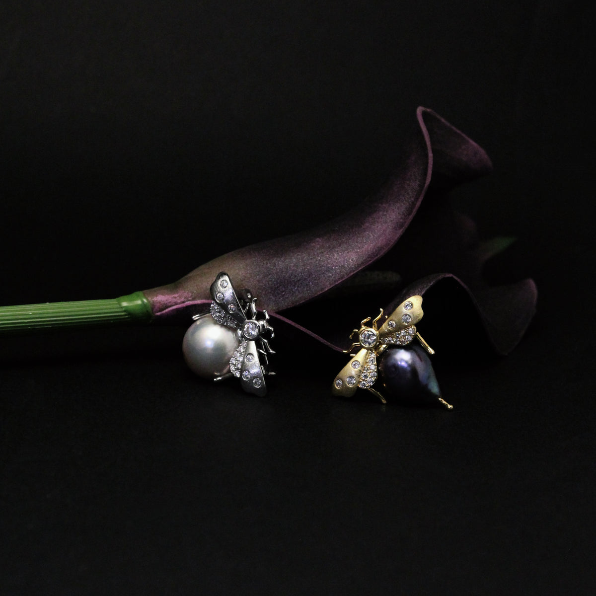 Sovereign Pearl Bee Brooch by NINEMOO – product view 10