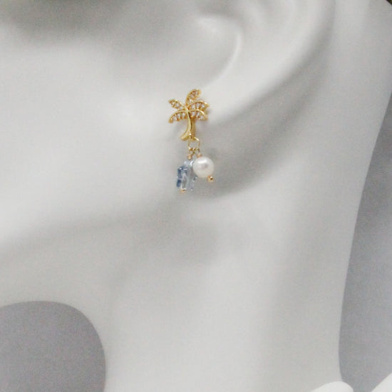 Starry Coconut Pearl Earrings by NINEMOO – detail view