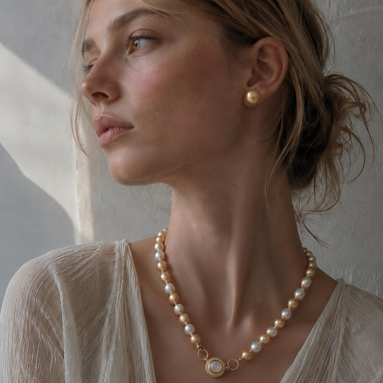 Still Life Pearl Necklace by NINEMOO – detail view