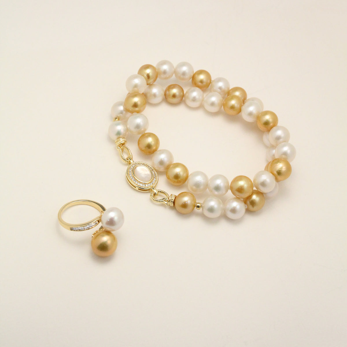 Still Life Pearl Necklace by NINEMOO – product view 5