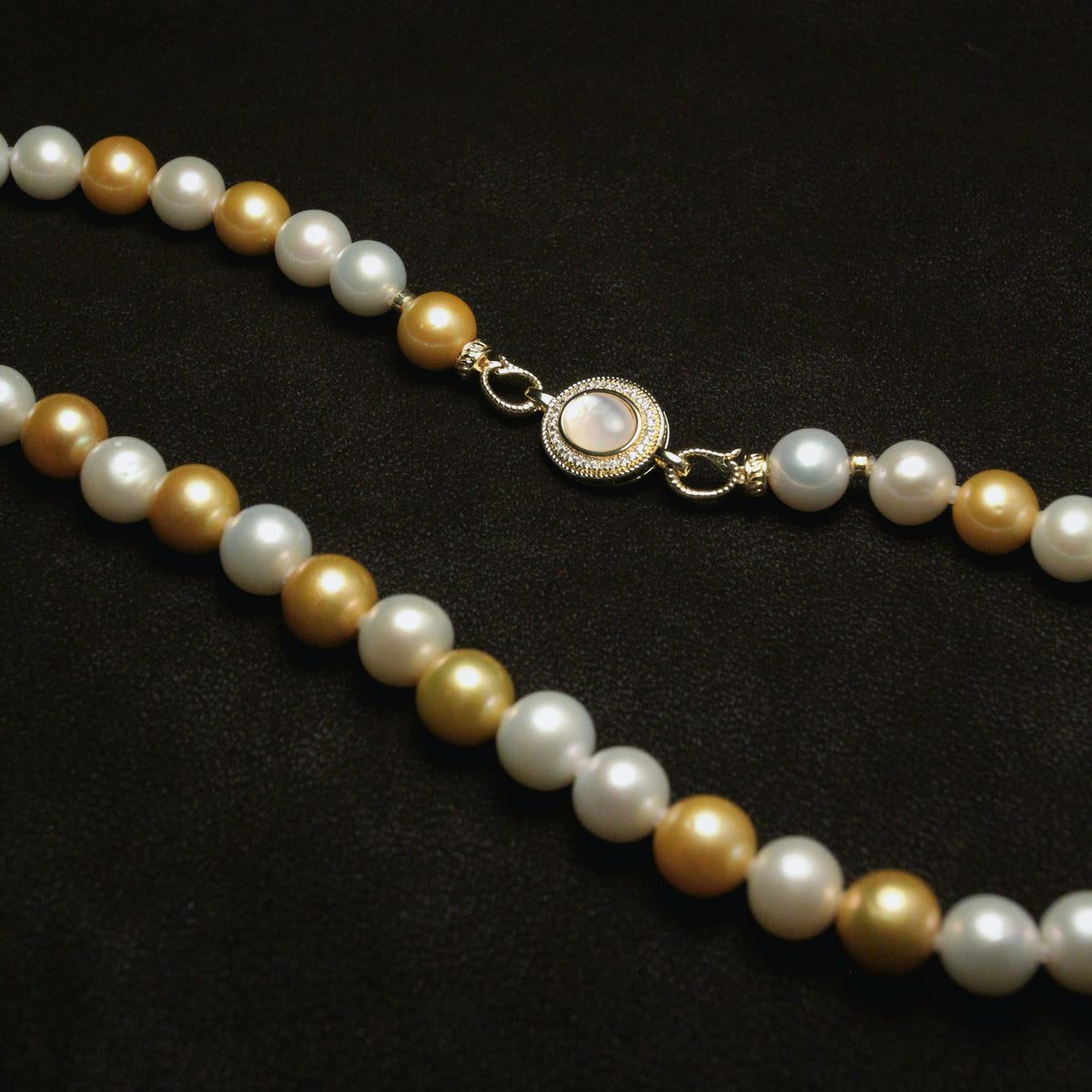 Still Life Pearl Necklace by NINEMOO – product view 7