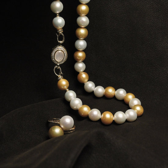 Still Life Pearl Necklace by NINEMOO – product view 9