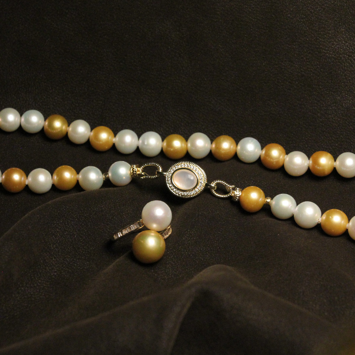 Still Life Pearl Necklace by NINEMOO – product view 10