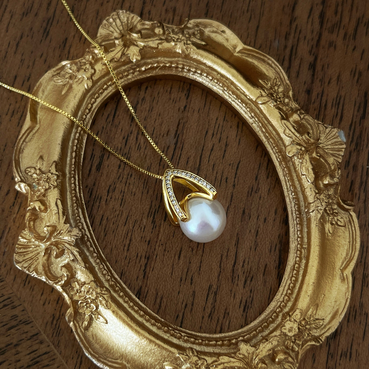 Arché Pearl Necklace by NINEMOO – alternate view
