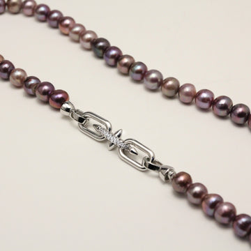 Velours Nocturne Lueur d’Opale Necklace by NINEMOO – product image