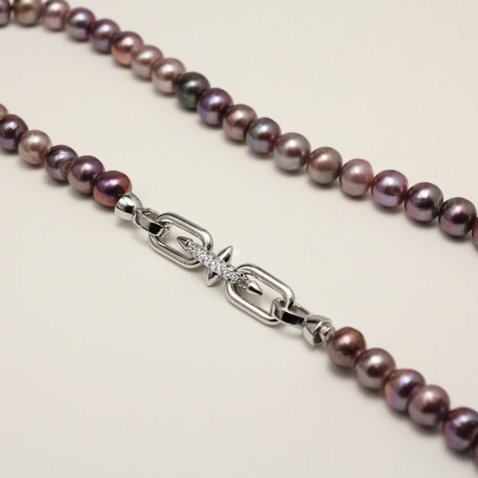 Velours Nocturne Lueur d’Opale Necklace by NINEMOO – product image