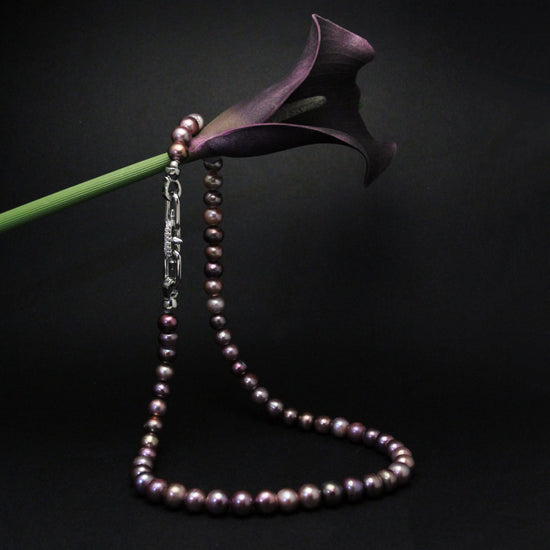Velours Nocturne Lueur d’Opale Necklace by NINEMOO – product view 4