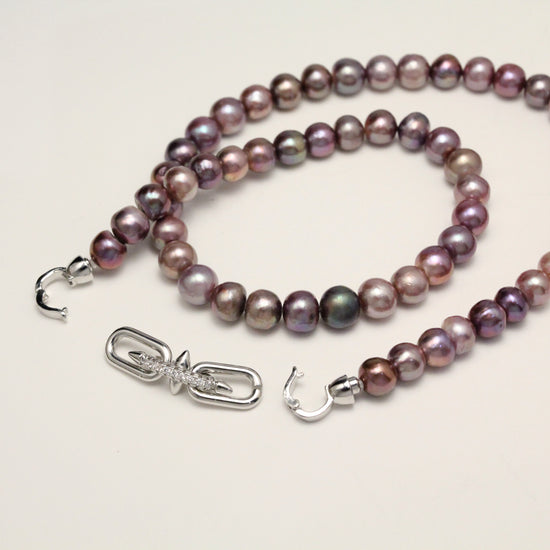 Velours Nocturne Lueur d’Opale Necklace by NINEMOO – product view 6