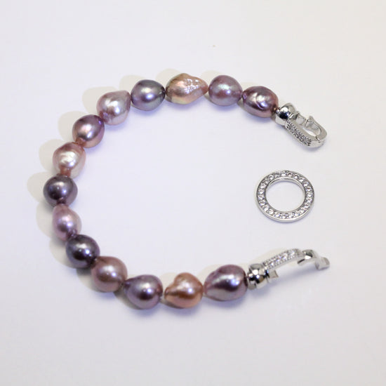 Velours Nocturne Pearl Bracelet by NINEMOO – product view 5