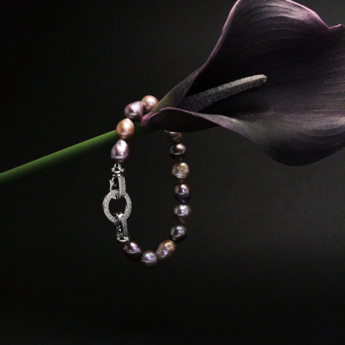Velours Nocturne Pearl Bracelet by NINEMOO – product view 8