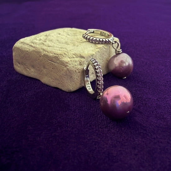 Velours Nocturne Pearl Hoop Earrings by NINEMOO – alternate view