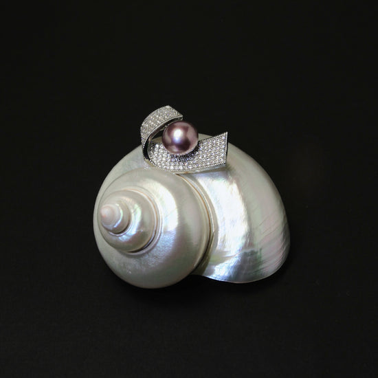 Violet Orbit Brooch by NINEMOO – detail view
